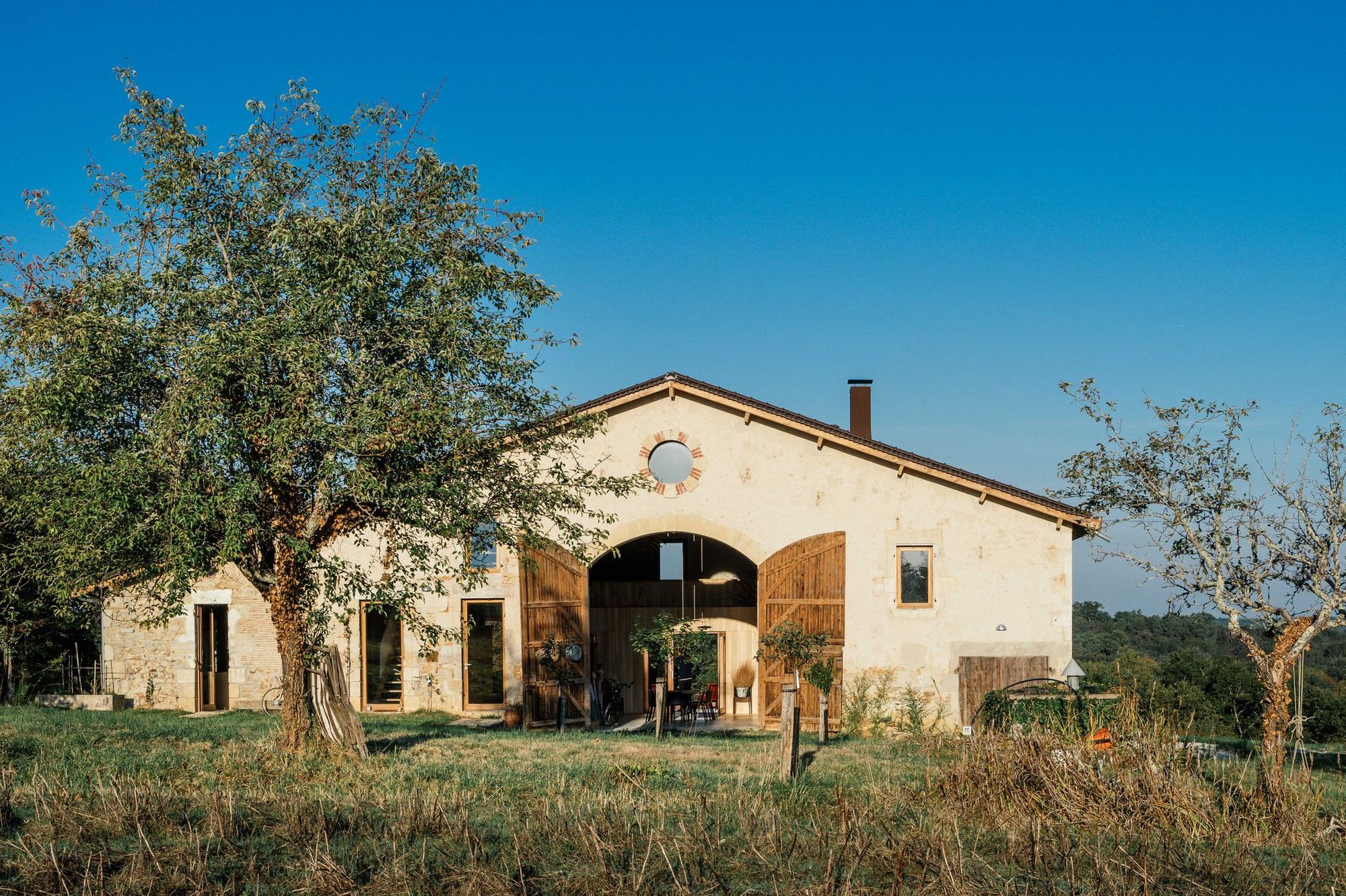 maison typique du sud-ouest de la France rénovée en style contemporain maison typique du sud-ouest de la France rénovée en style contemporain