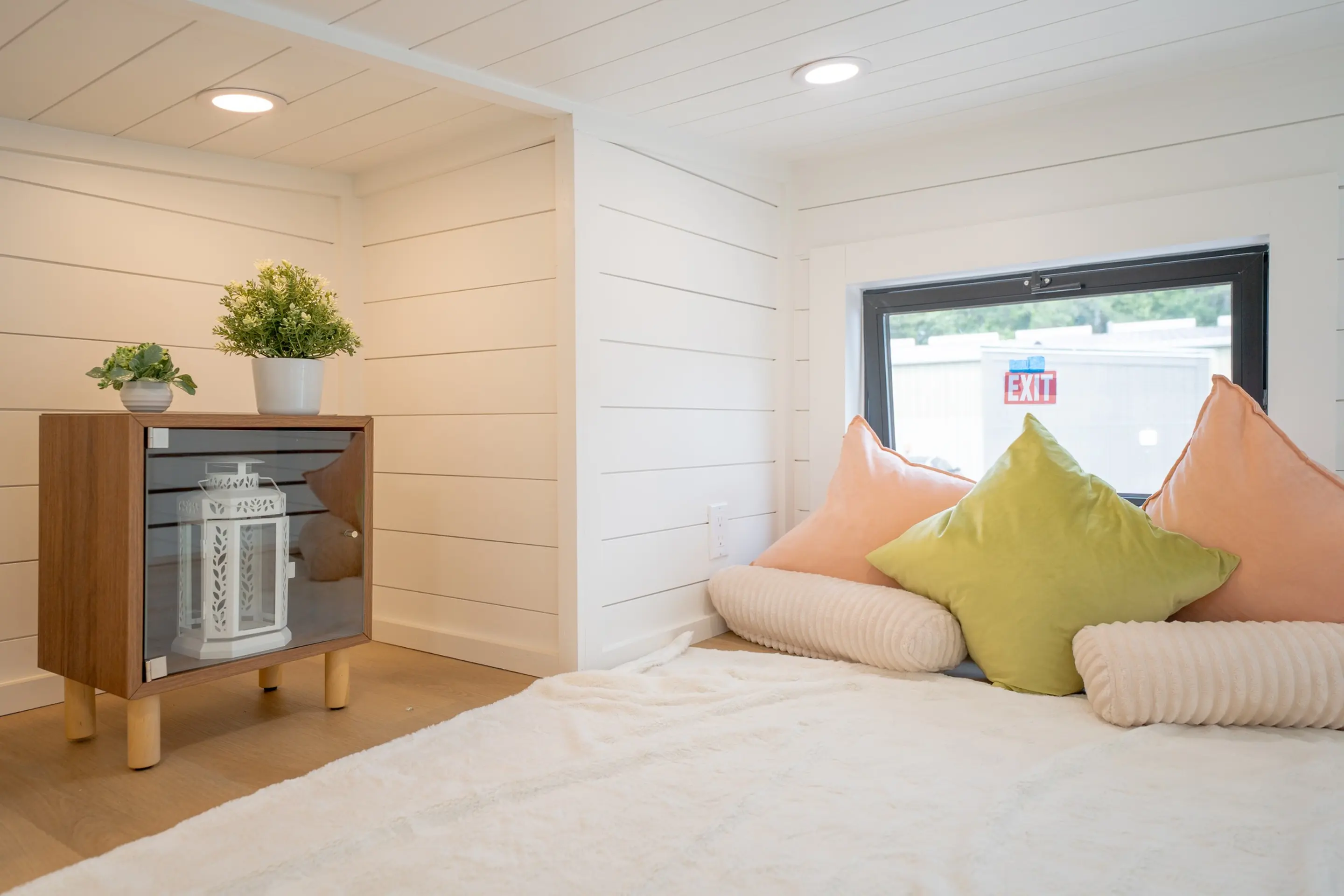 chambre loft plafond bas mini maison mobile chambre loft plafond bas mini maison mobile