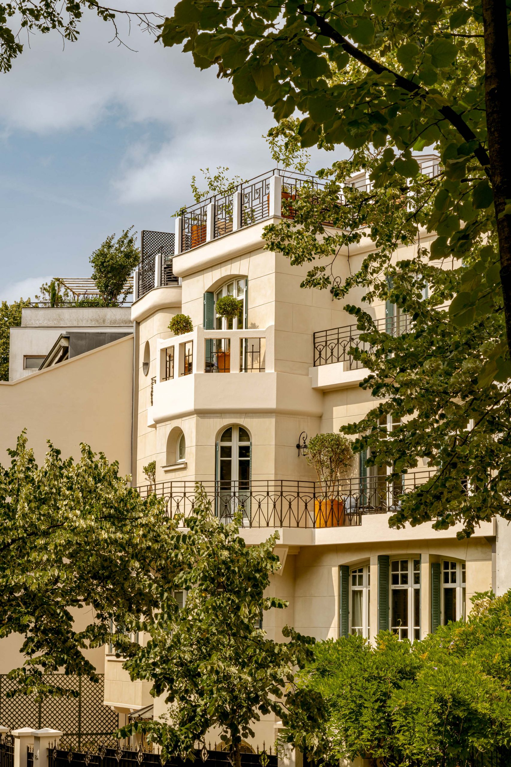maison Art Déco à louer à Paris Montmartre par Iconic House maison Art Déco à louer à Paris Montmartre par Iconic House