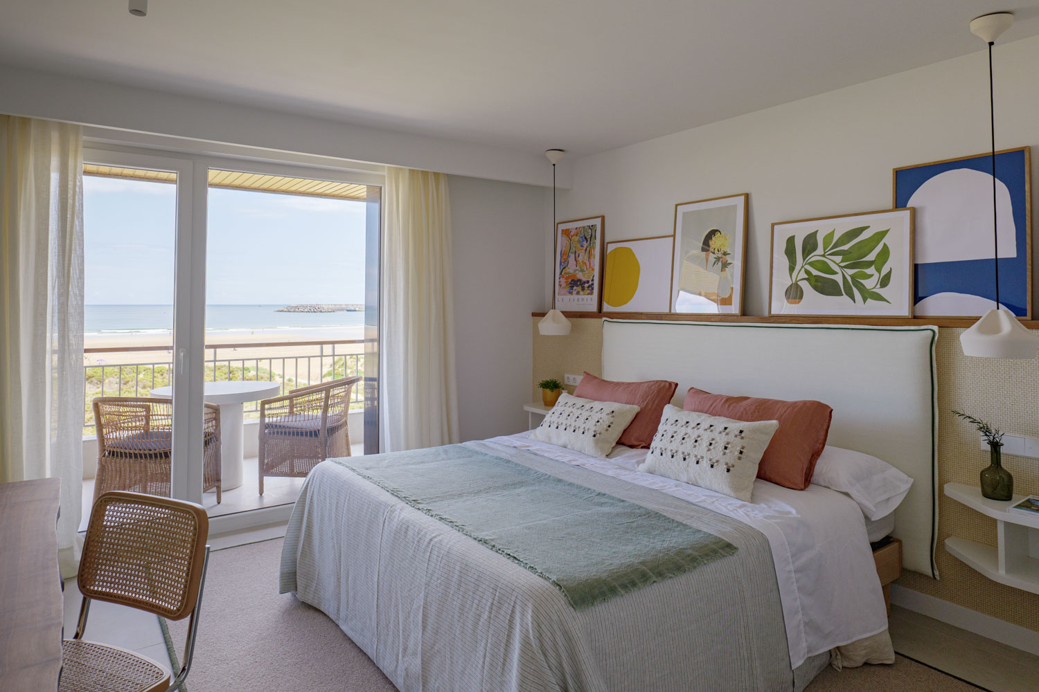 chambre décoration contemporaine appartement bord de mer