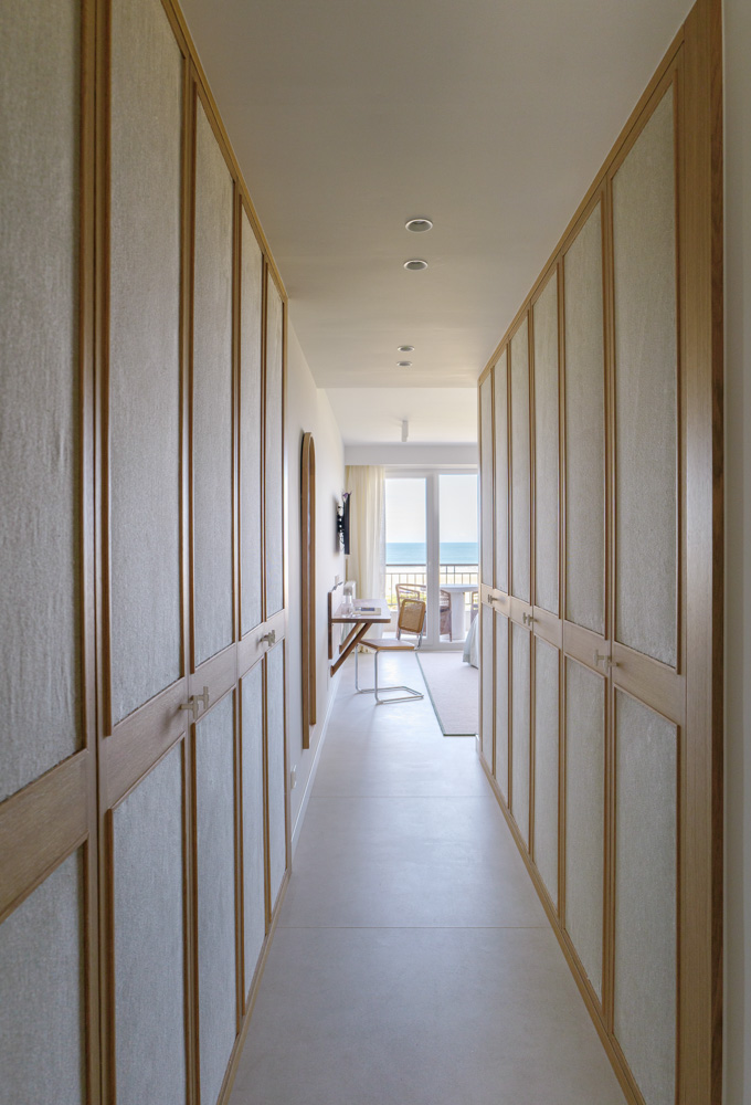 couloir avec placard dressing