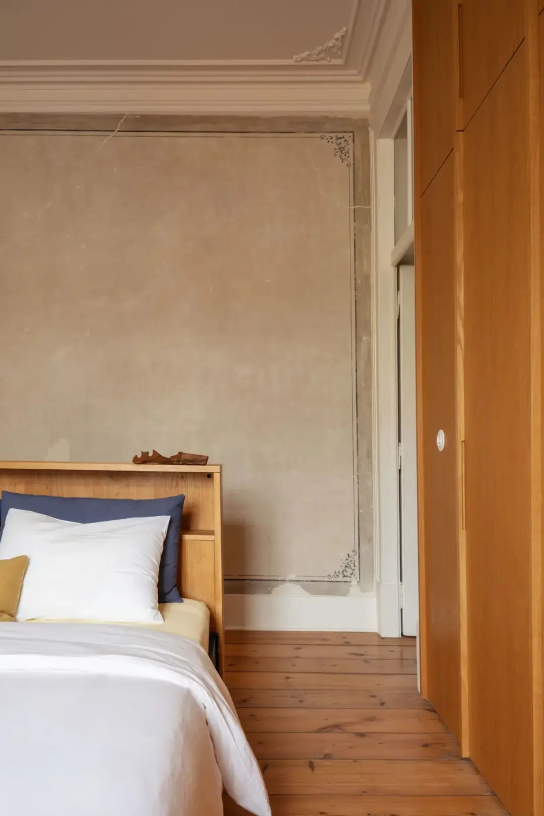 chambre avec placard bois