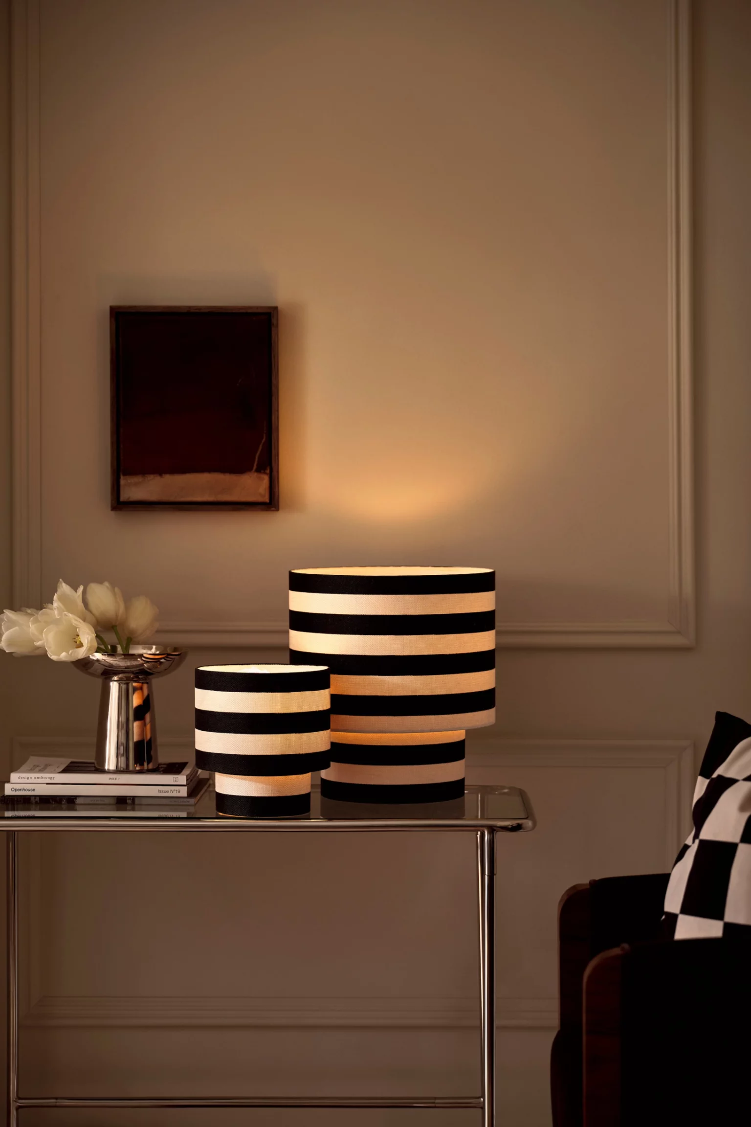 lampe à poser rayures noires et blanches