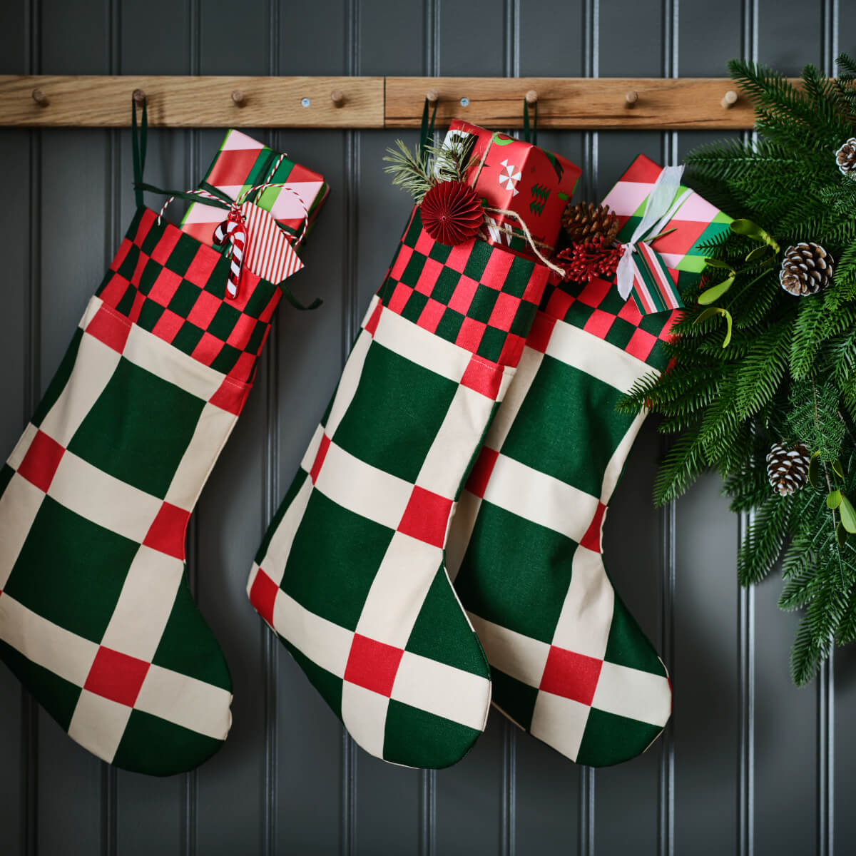 chaussettes à accrocher décoration IKEA pour Noël 2025 chaussettes à accrocher décoration IKEA pour Noël 2025