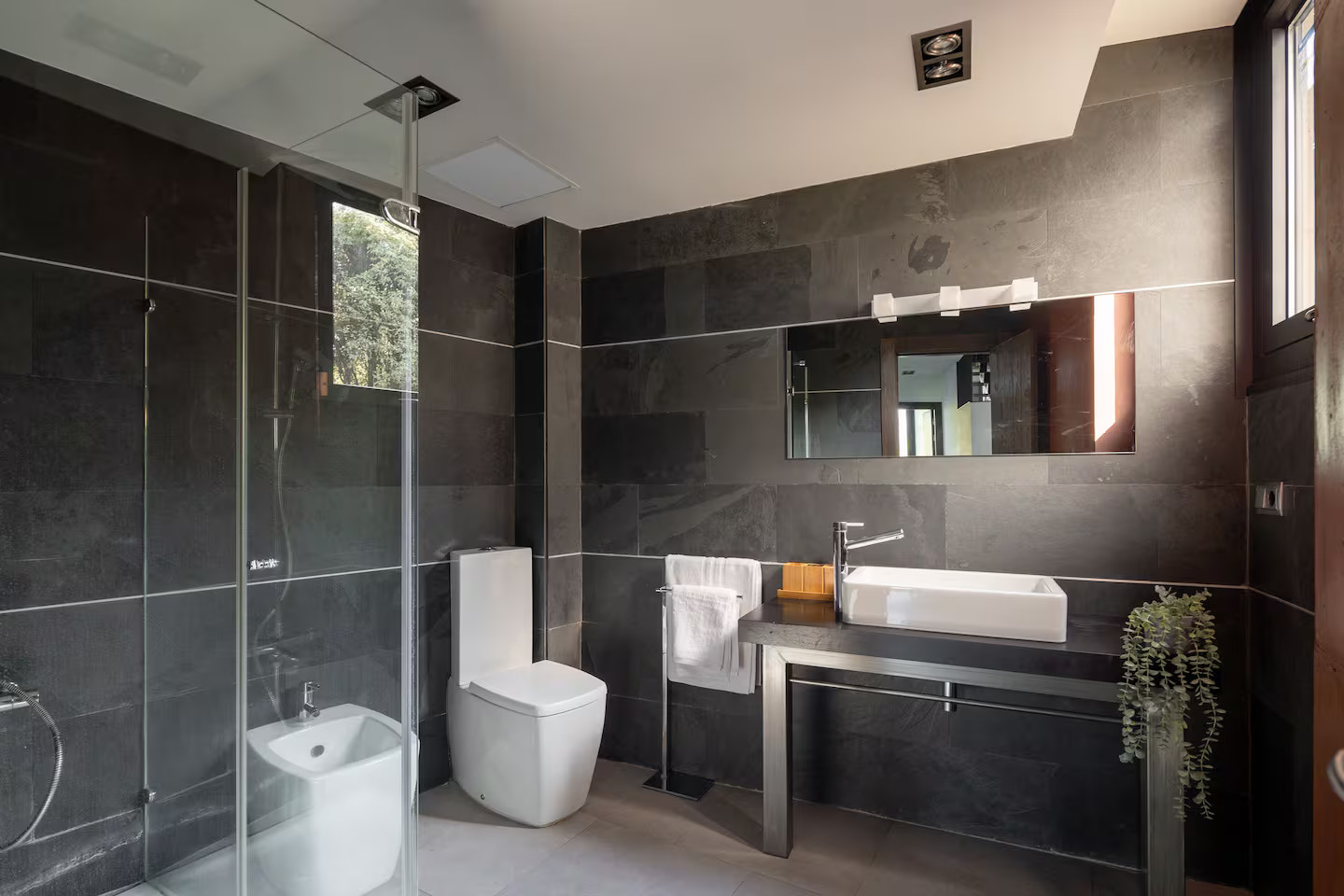 salle de bain design villa Angelu