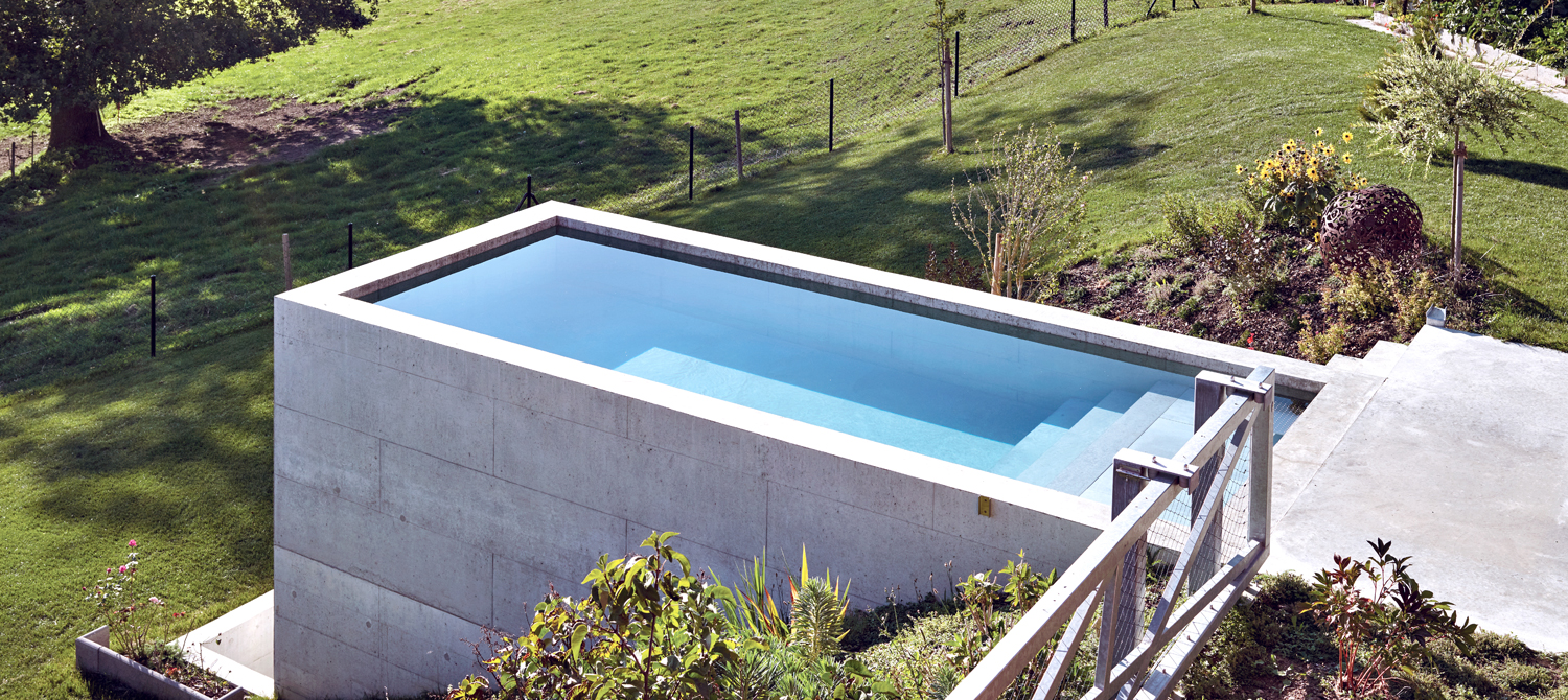 mini piscine béton moins de 10m2