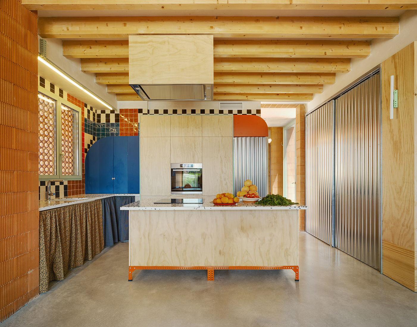 cuisine avec poutres décoration design MAISON MYM