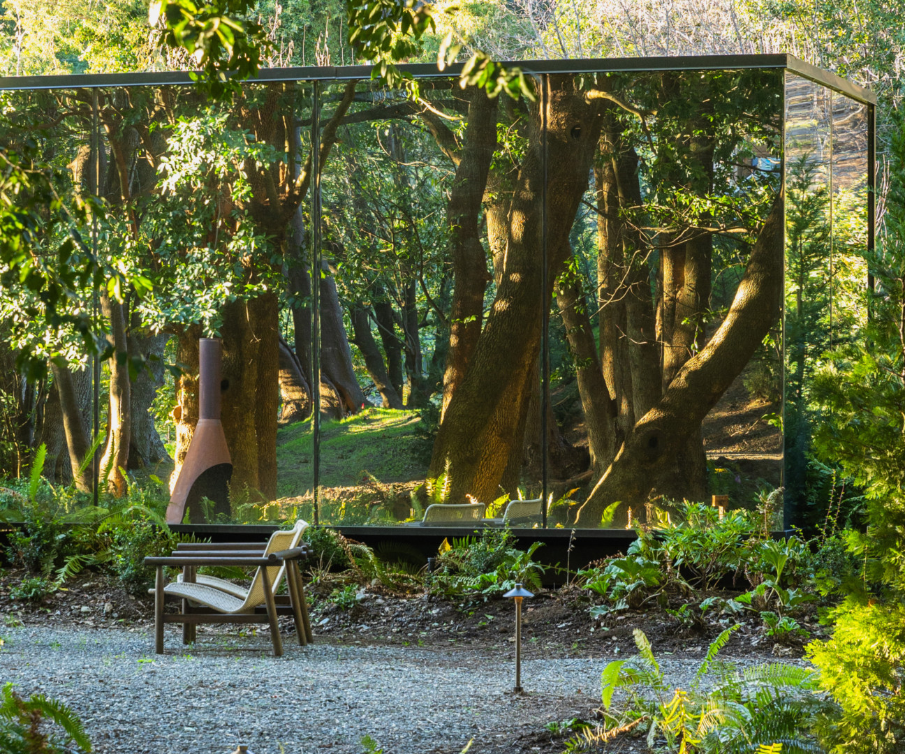 petite maison miroir de 41m2 par ÖÖD petite maison miroir de 41m2 par ÖÖD