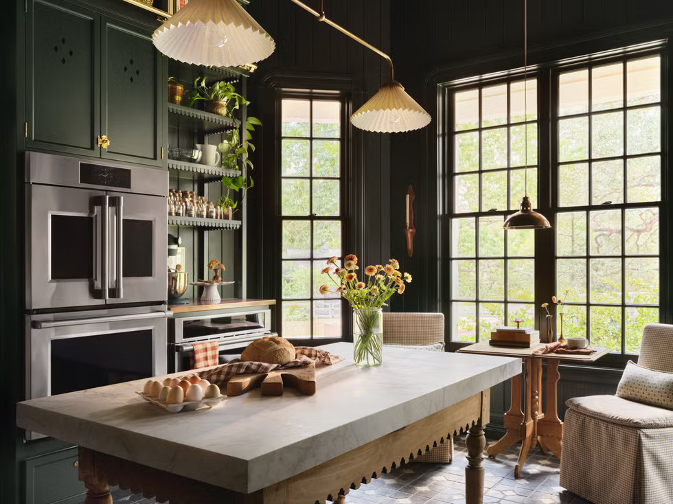 cuisine décoration classique chic par Joanna Gaines Mini Reni cuisine décoration classique chic par Joanna Gaines Mini Reni