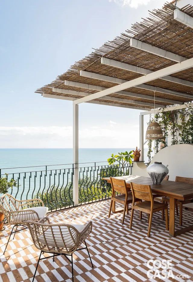 terrasse avec pergola vue mer maison Italie terrasse avec pergola vue mer maison Italie