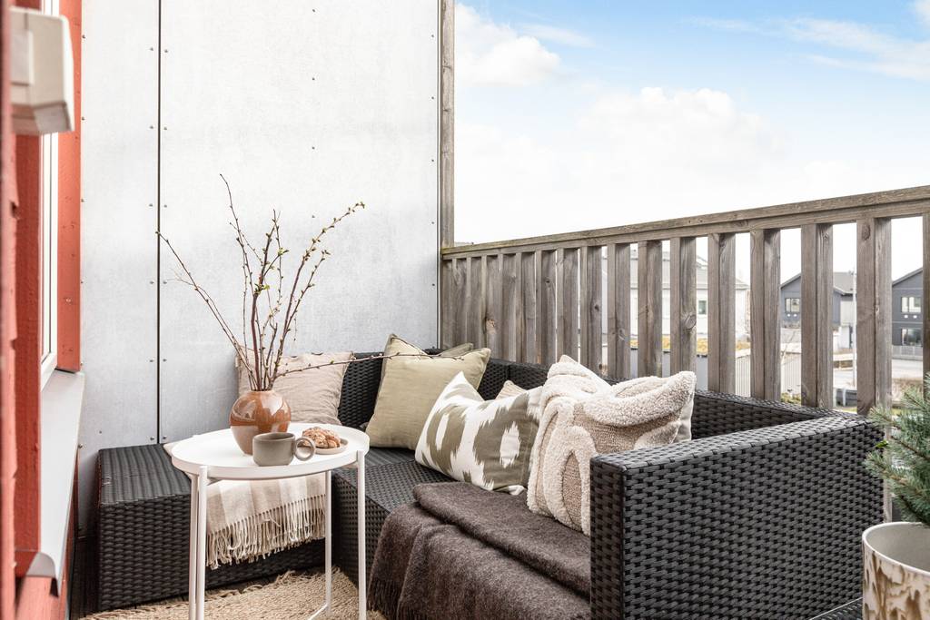 balcon avec canapé résine