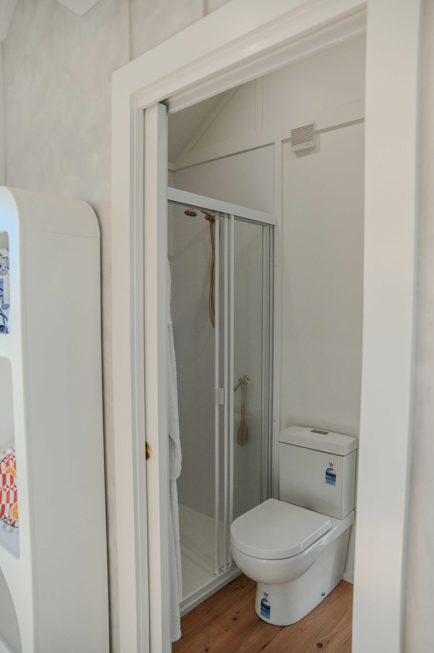 salle de bain mini maison mobile avec une terrasse Bowerbird salle de bain mini maison mobile avec une terrasse Bowerbird