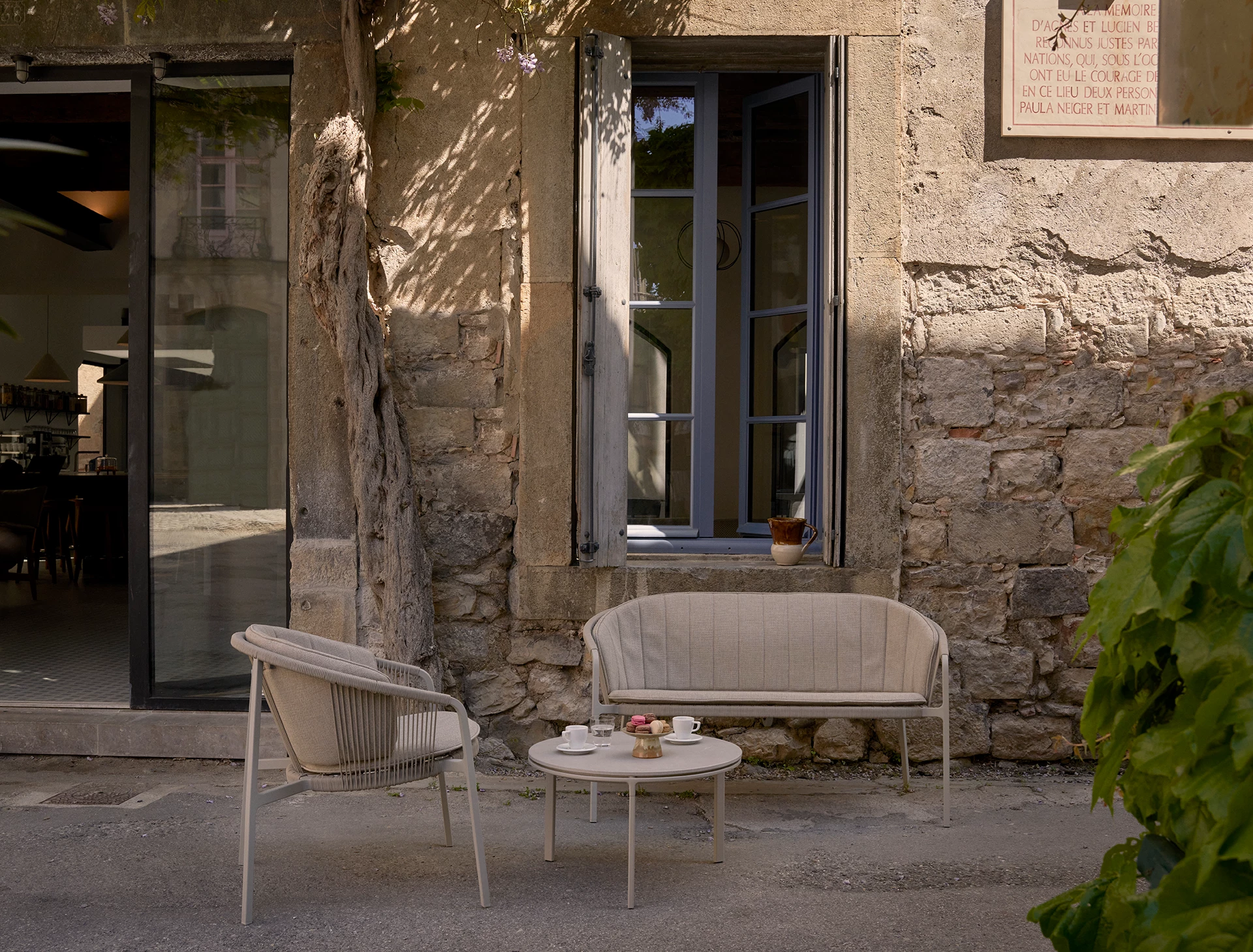 maison de village en pierres rénovée par Vipp à Lagrasse maison de village en pierres rénovée par Vipp à Lagrasse
