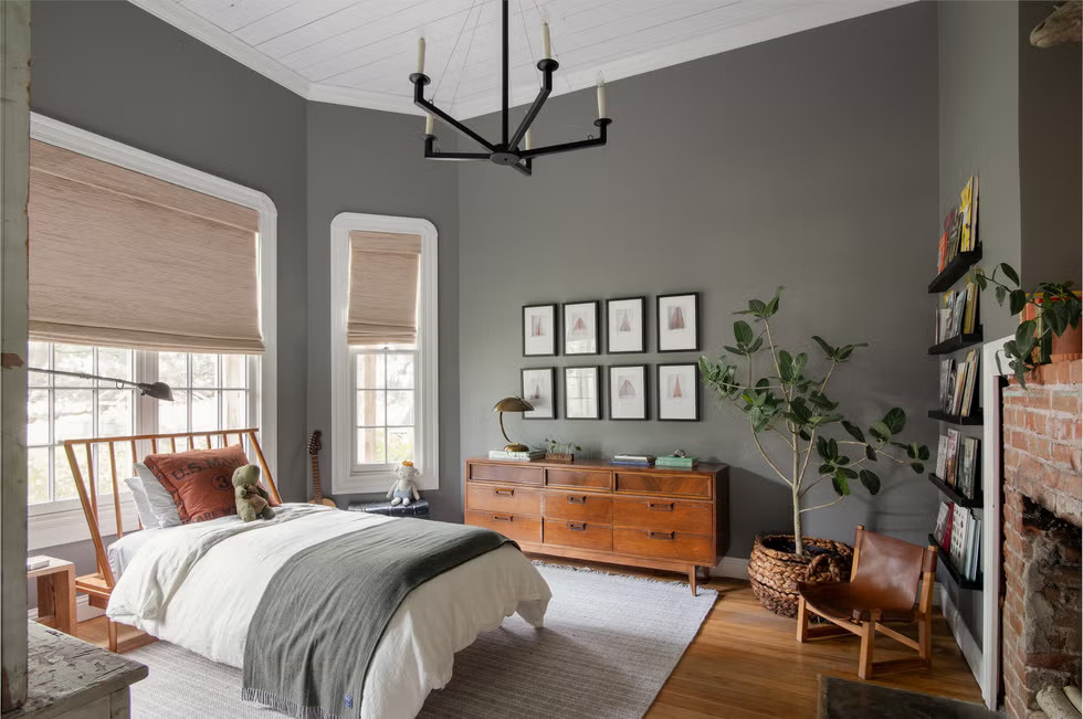 chambre murs gris par Joanna Gaines Mini Reni chambre murs gris par Joanna Gaines Mini Reni