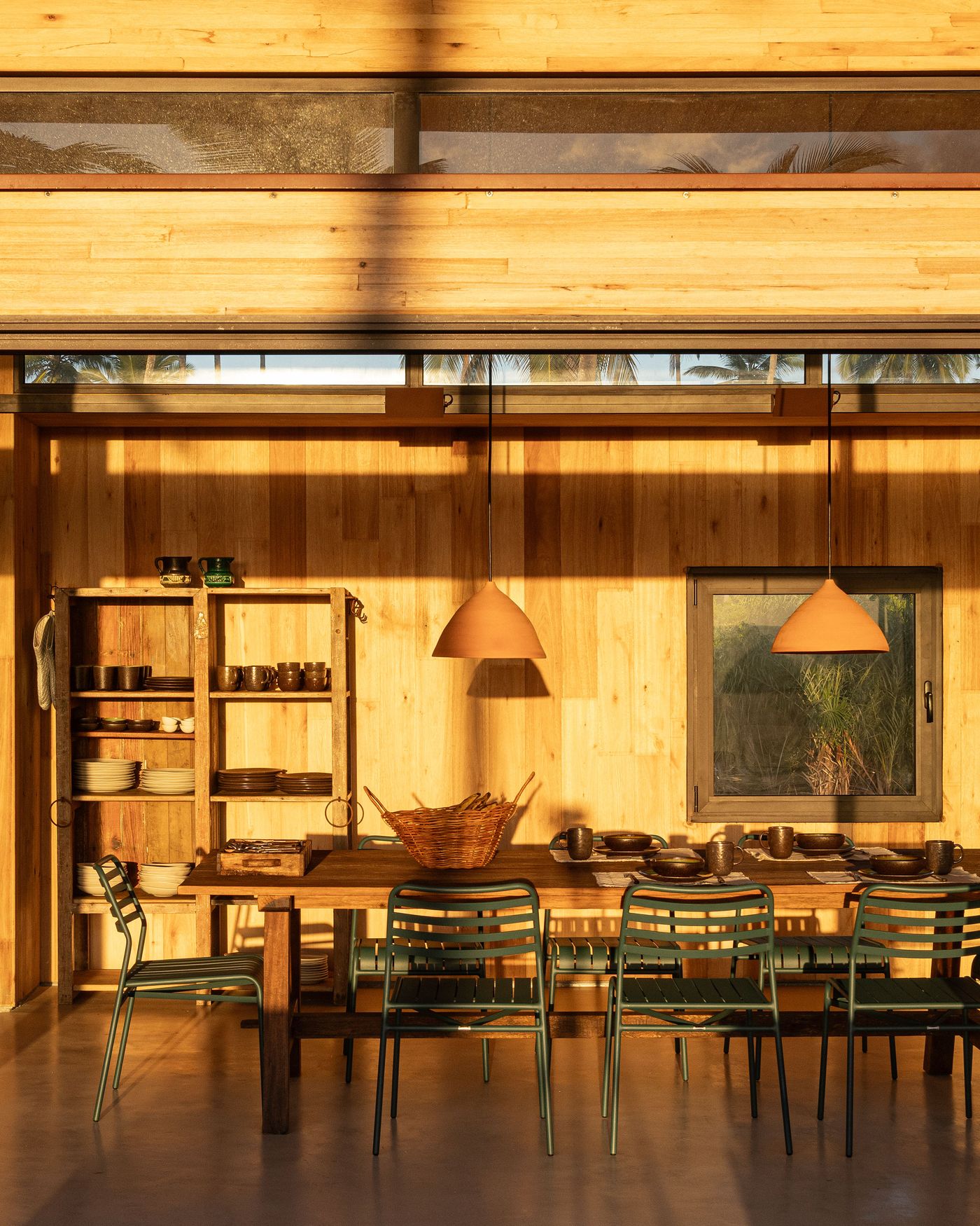 salle à manger avec baies vitrées maison contemporaine Modular Bahia