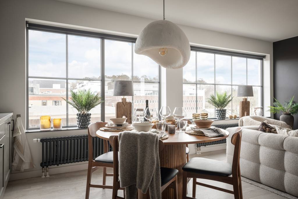 salle à manger et salon décoration design tons neutres deux-pièces 61m2