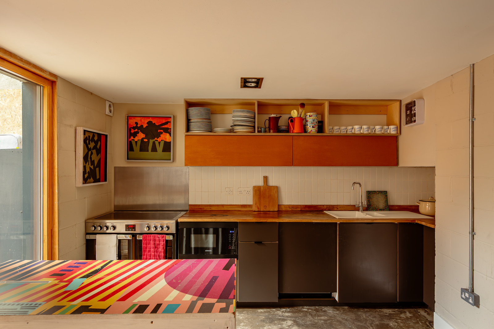 cuisine maison pop sur trois niveaux rénovée par architectes Londres cuisine maison pop sur trois niveaux rénovée par architectes Londres