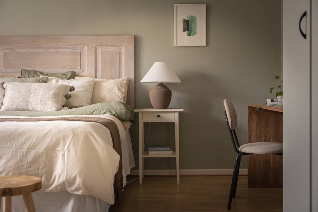 chambre décoration verte et beige