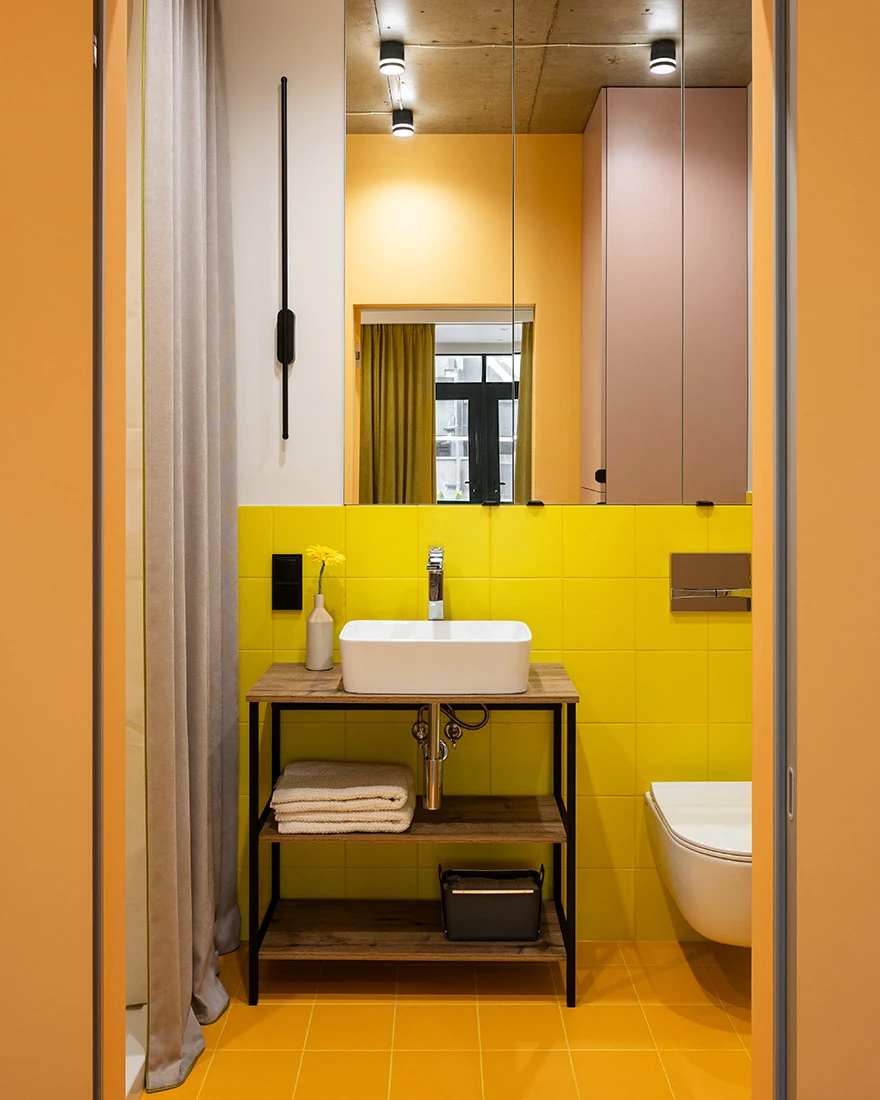 salle de bain petit appartement décoration design et colorée