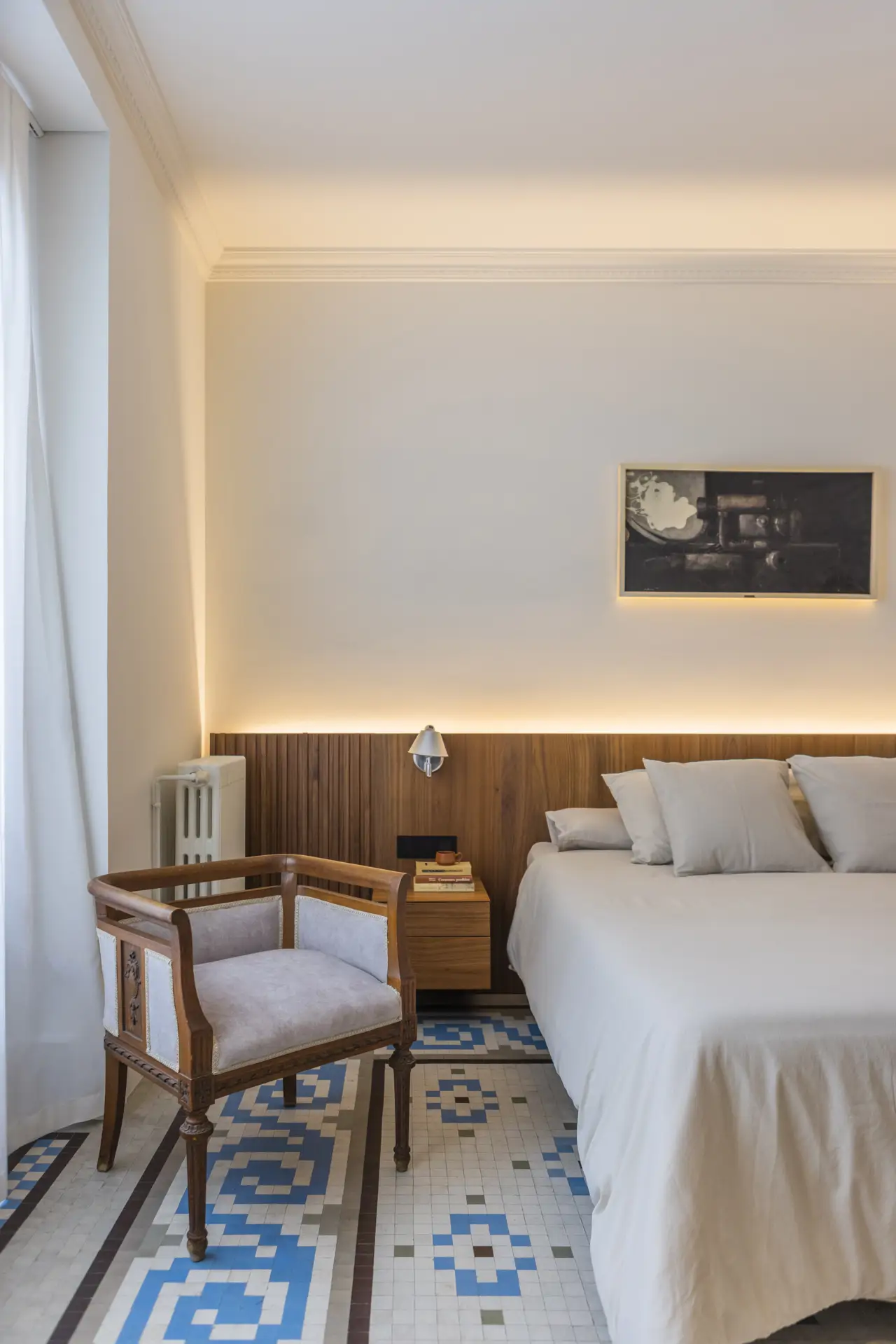 chambre moderne appartement rénové sol céramique Nolla