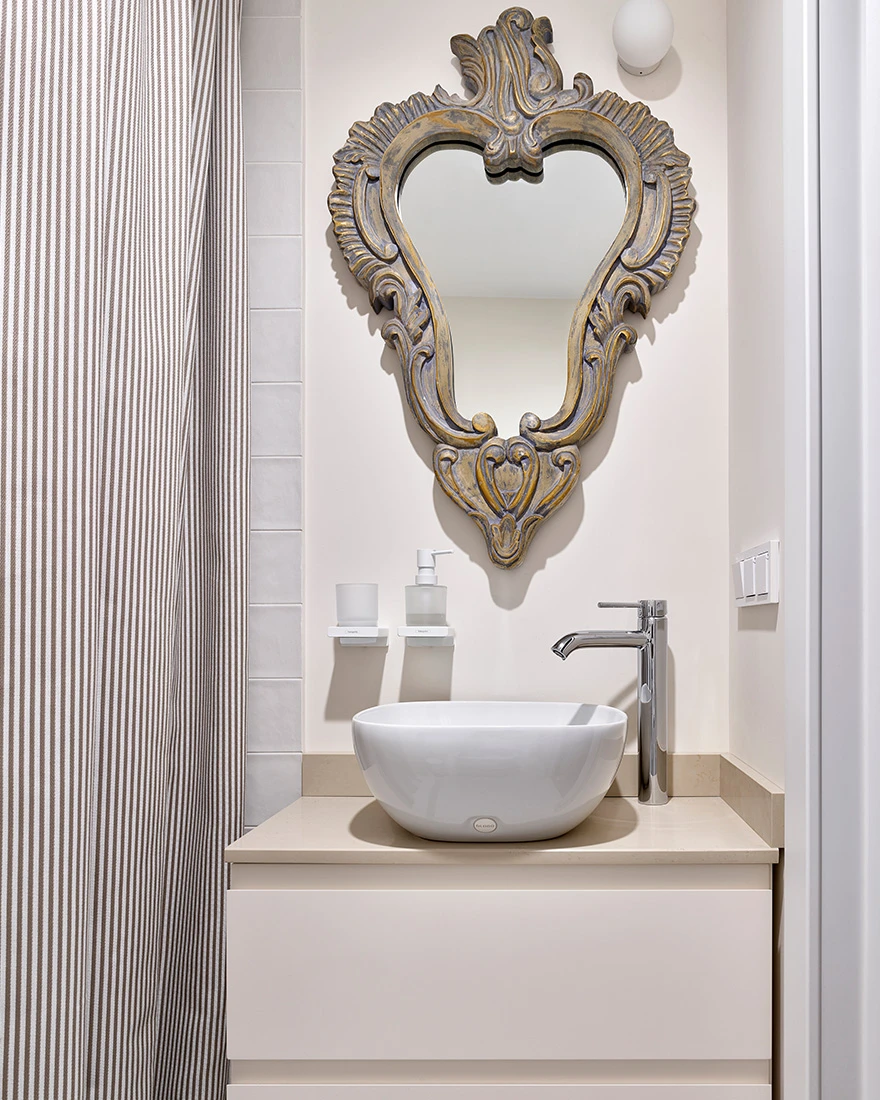 salle de bain décoration baroque appartement de 90m2