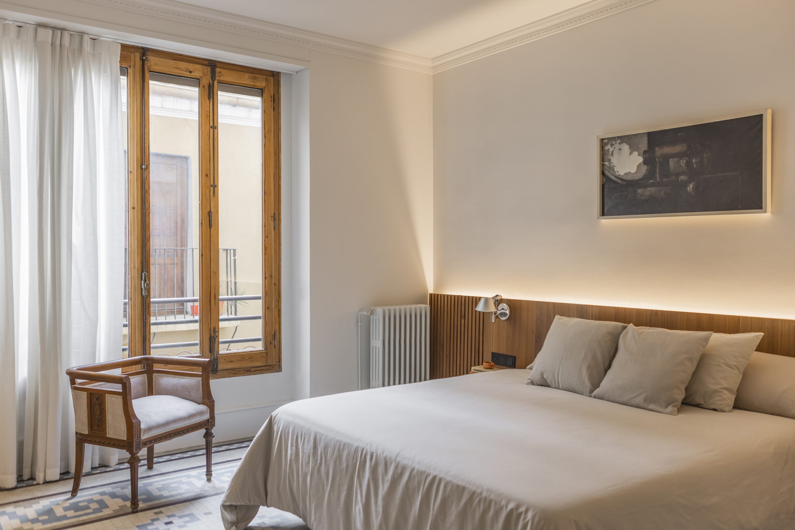 chambre moderne appartement rénové sol céramique Nolla