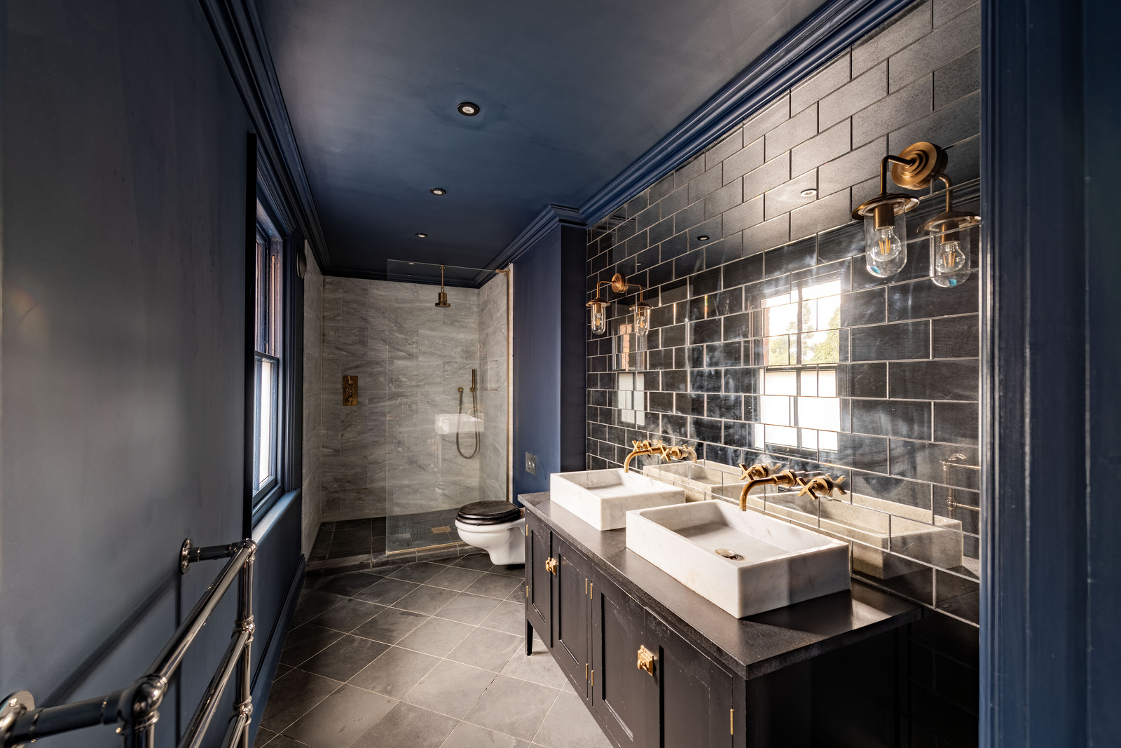 salle de bain vintage maison victorienne