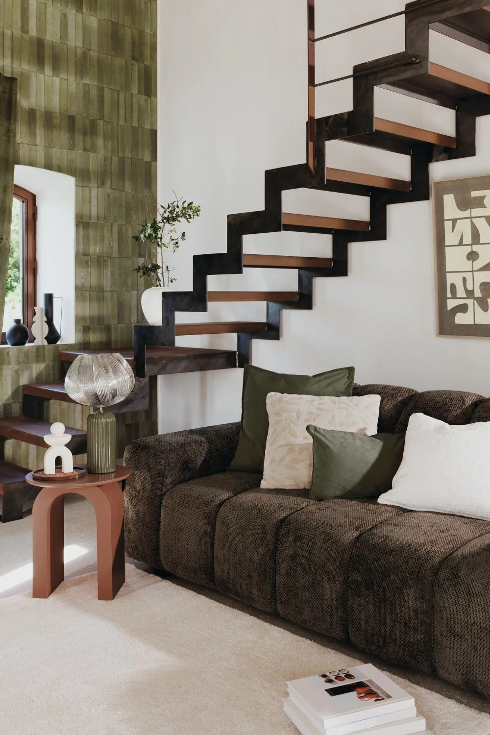 salon avec escalier nouvelle collection Atmosphera automne/hiver 2025/2026