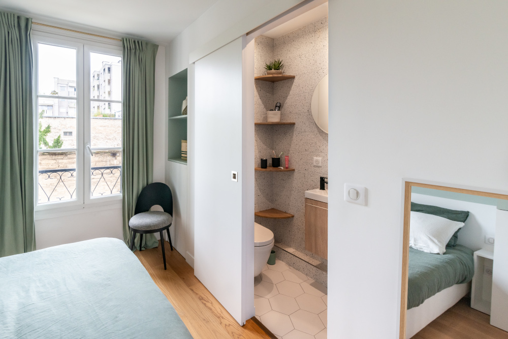 chambre verte et blanche avec salle de bain chambre verte et blanche avec salle de bain