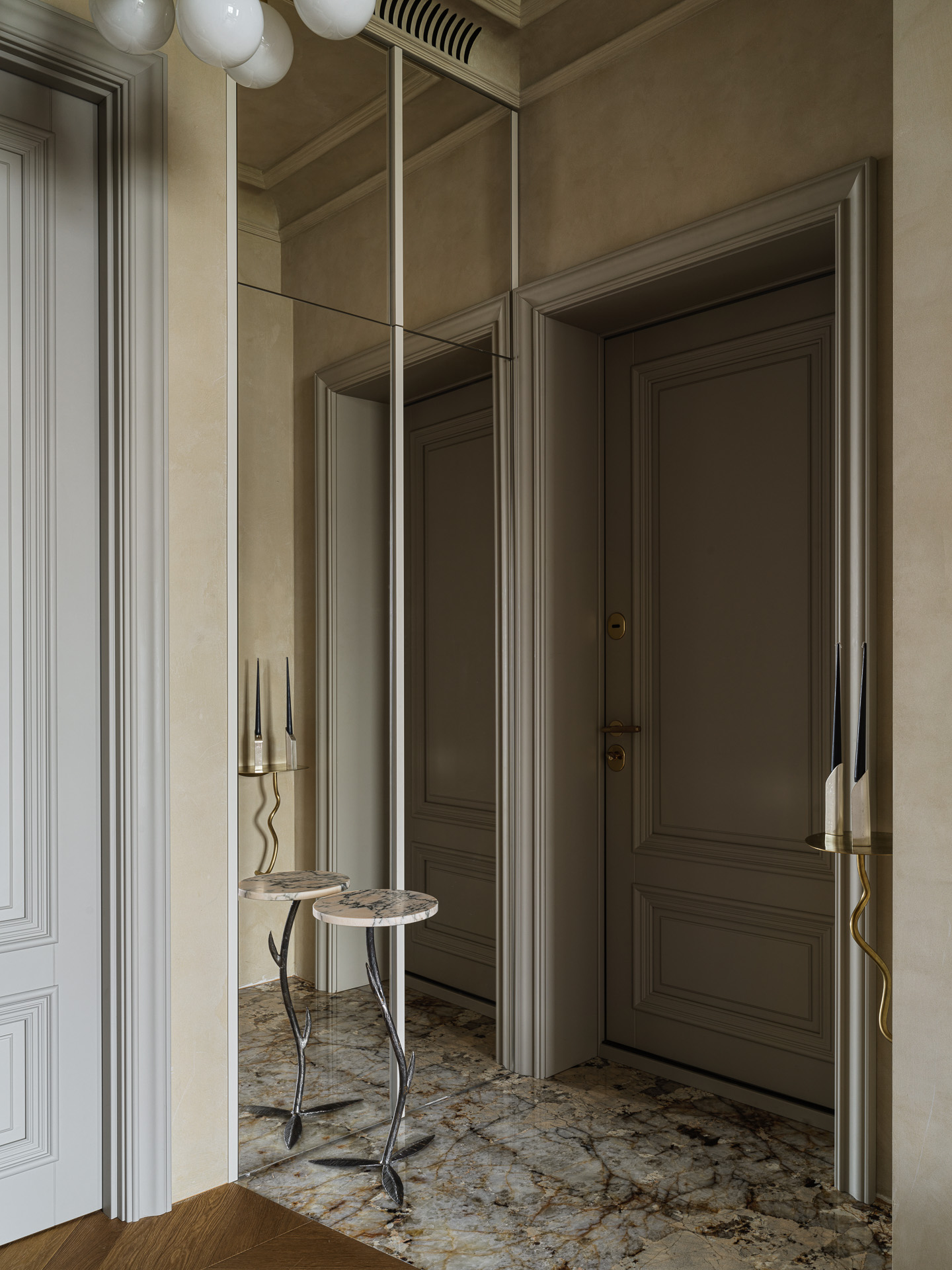 entrée avec placard miroir entrée avec placard miroir