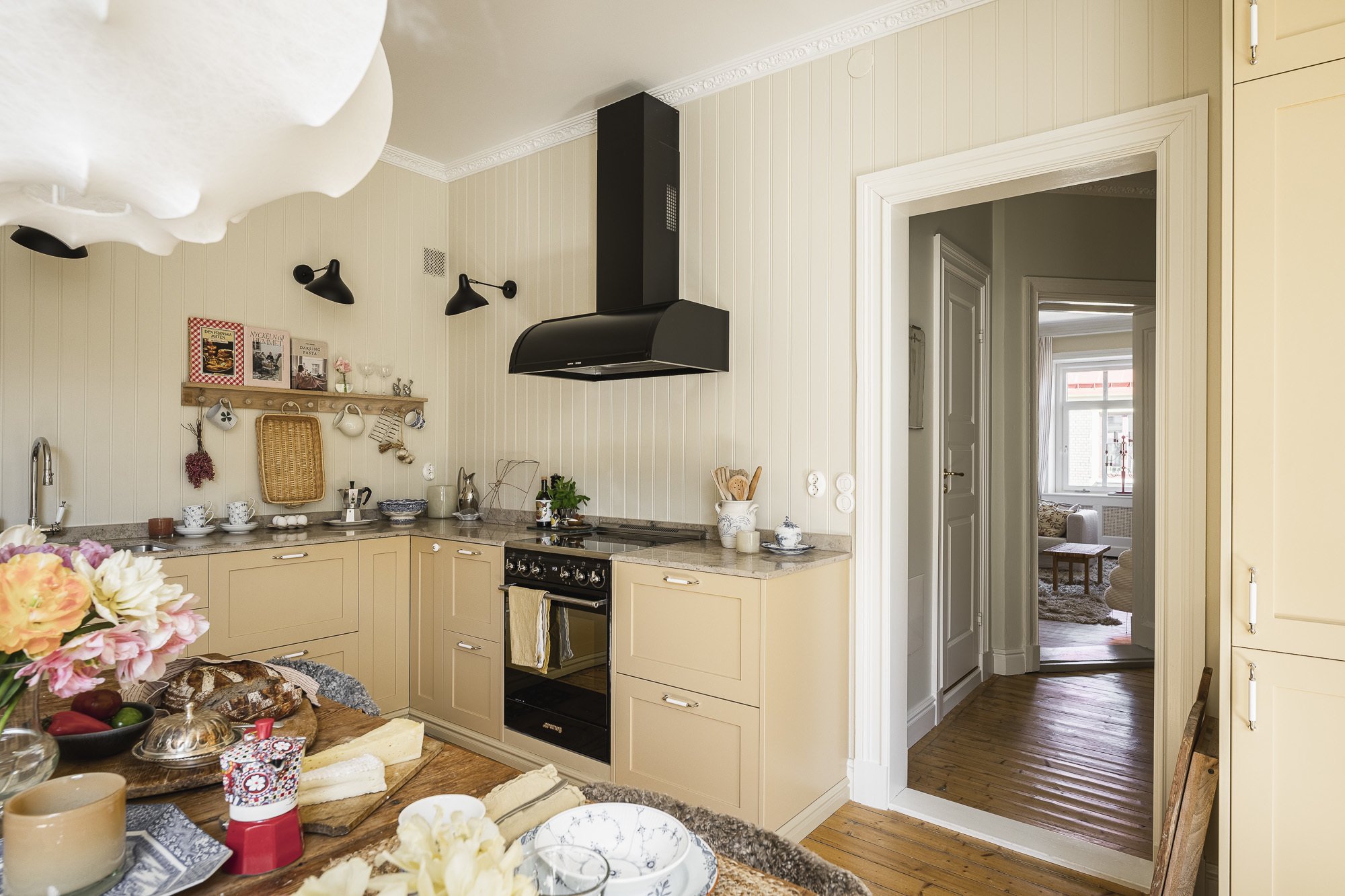 cuisine jaune shaker appartement 101m2 décoration scandinave cuisine jaune shaker appartement 101m2 décoration scandinave