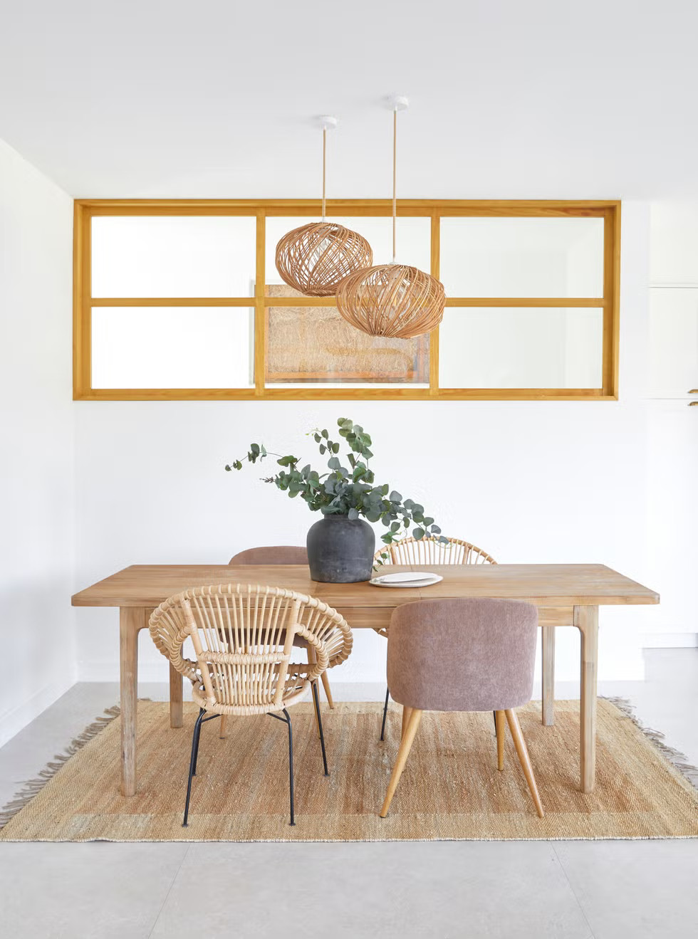 salle à manger décoration naturelle et contemporaine