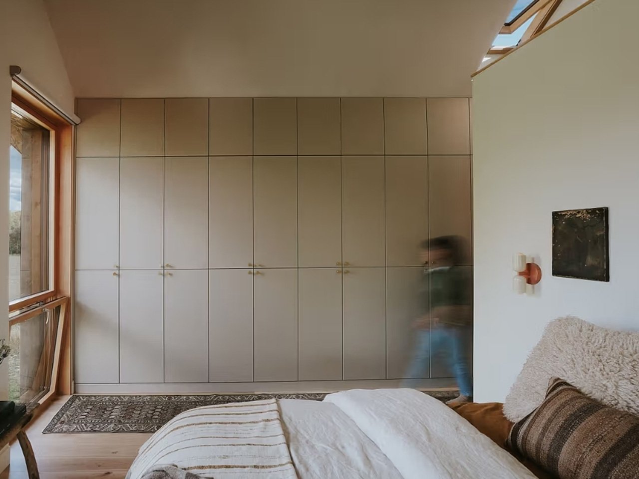 chambre avec placard Freja House décoration naturelle et scandinave chambre avec placard Freja House décoration naturelle et scandinave