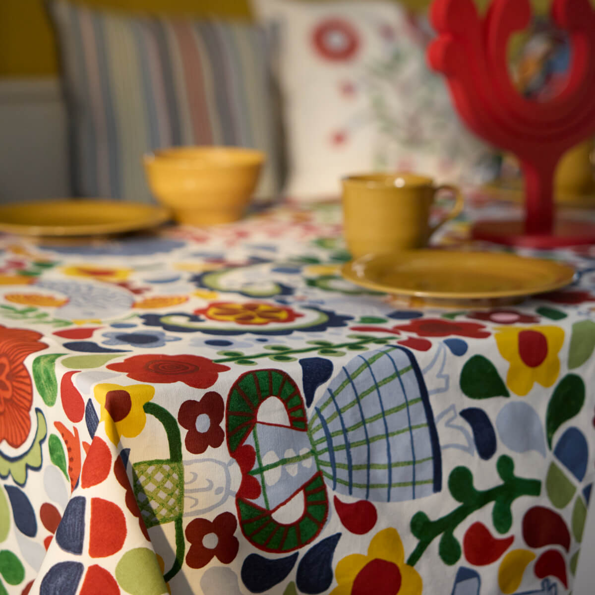 nappe tissu scandinave coloré nouveautés IKEA octobre 2025 nappe tissu scandinave coloré nouveautés IKEA octobre 2025