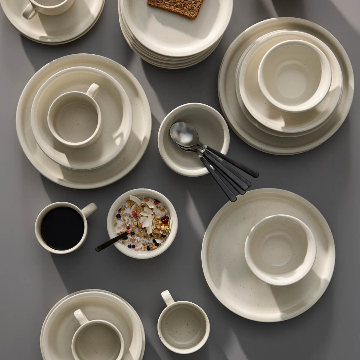 vaisselle grès blanc nouveautés IKEA octobre 2025 vaisselle grès blanc nouveautés IKEA octobre 2025