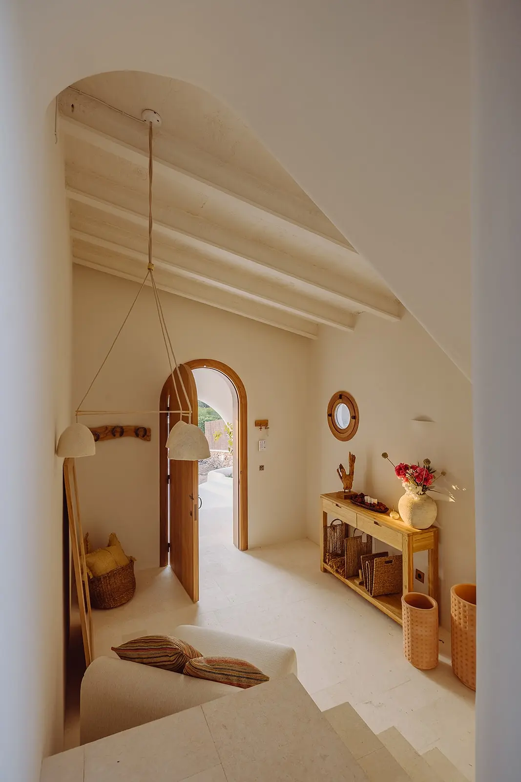 entrée avec porte cintrée maison Minorque entrée avec porte cintrée maison Minorque