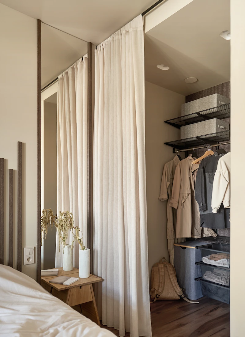 chambre en second jour avec pavés de verre et dressing