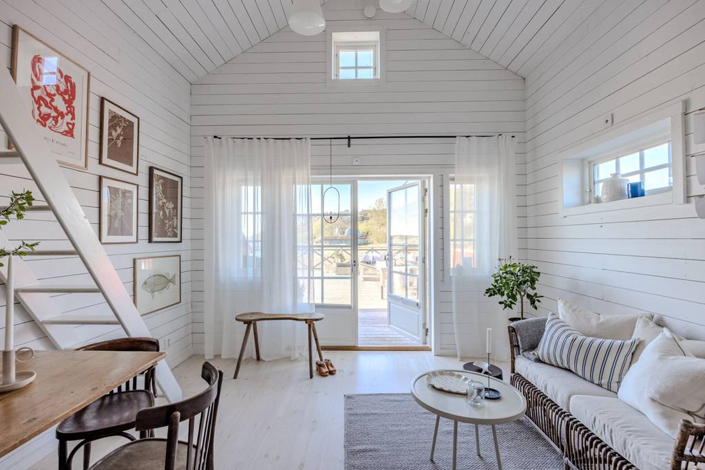 salon petite maison 26m2 avec mezzanine près de la mer décoration scandinave salon petite maison 26m2 avec mezzanine près de la mer décoration scandinave