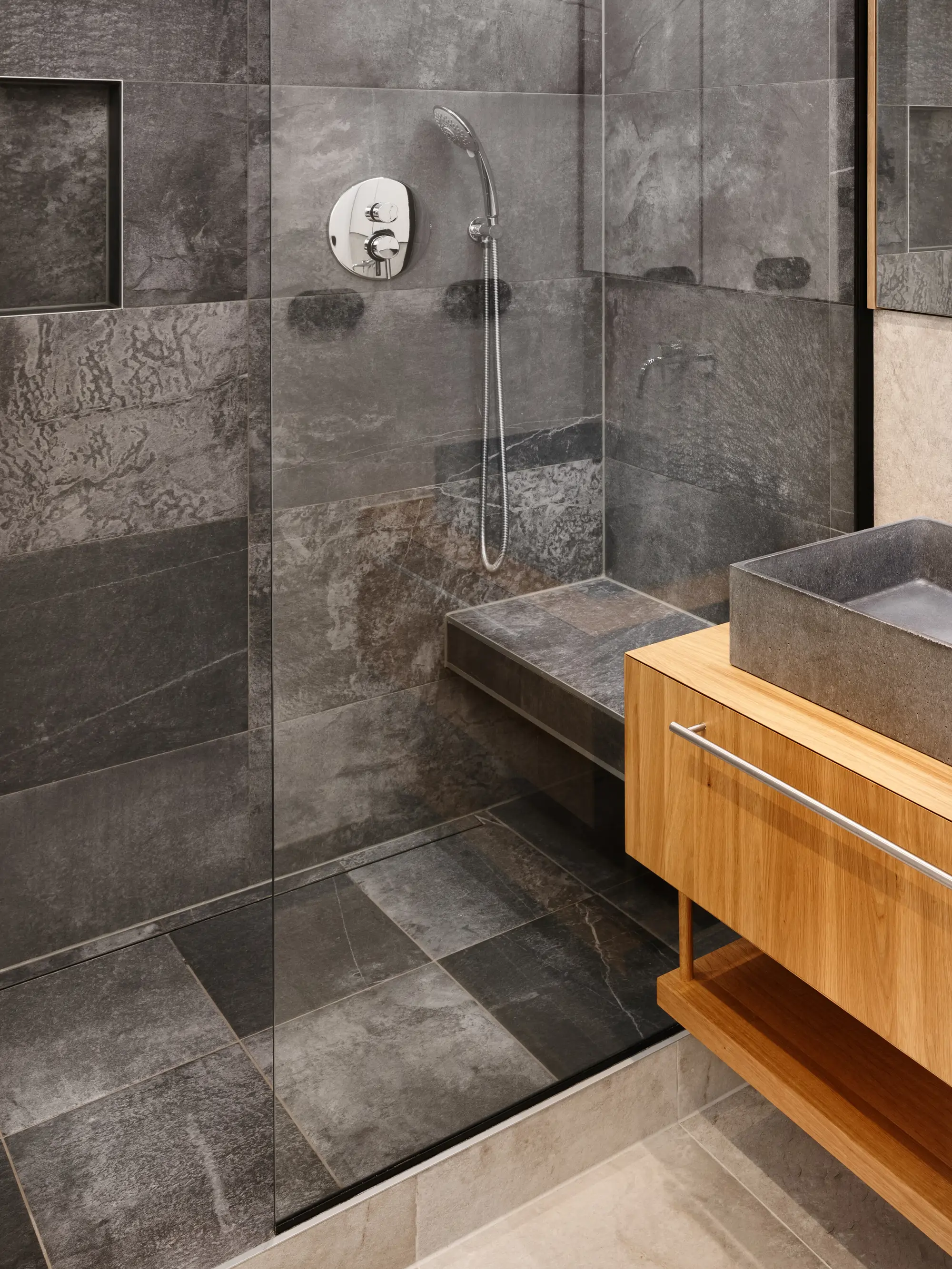 douche grise appartement contemporain