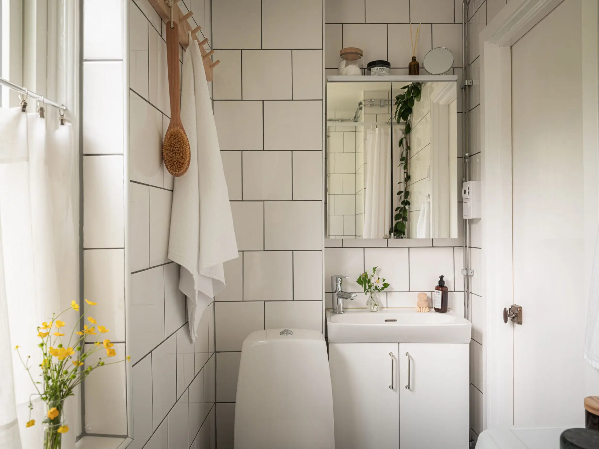 salle de bain blanche