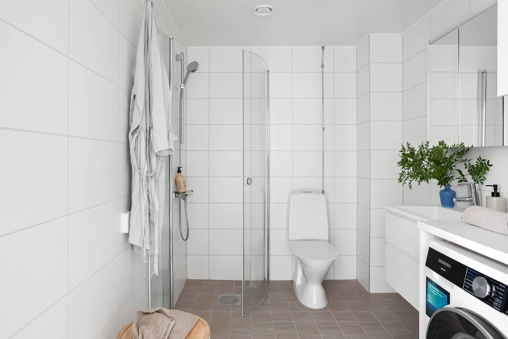 salle de bain blanche studio 31m2 salle de bain blanche studio 31m2