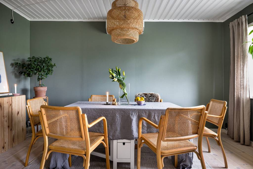 salle à manger murs verts décoration scandinave maison ancienne 65m2 salle à manger murs verts décoration scandinave maison ancienne 65m2