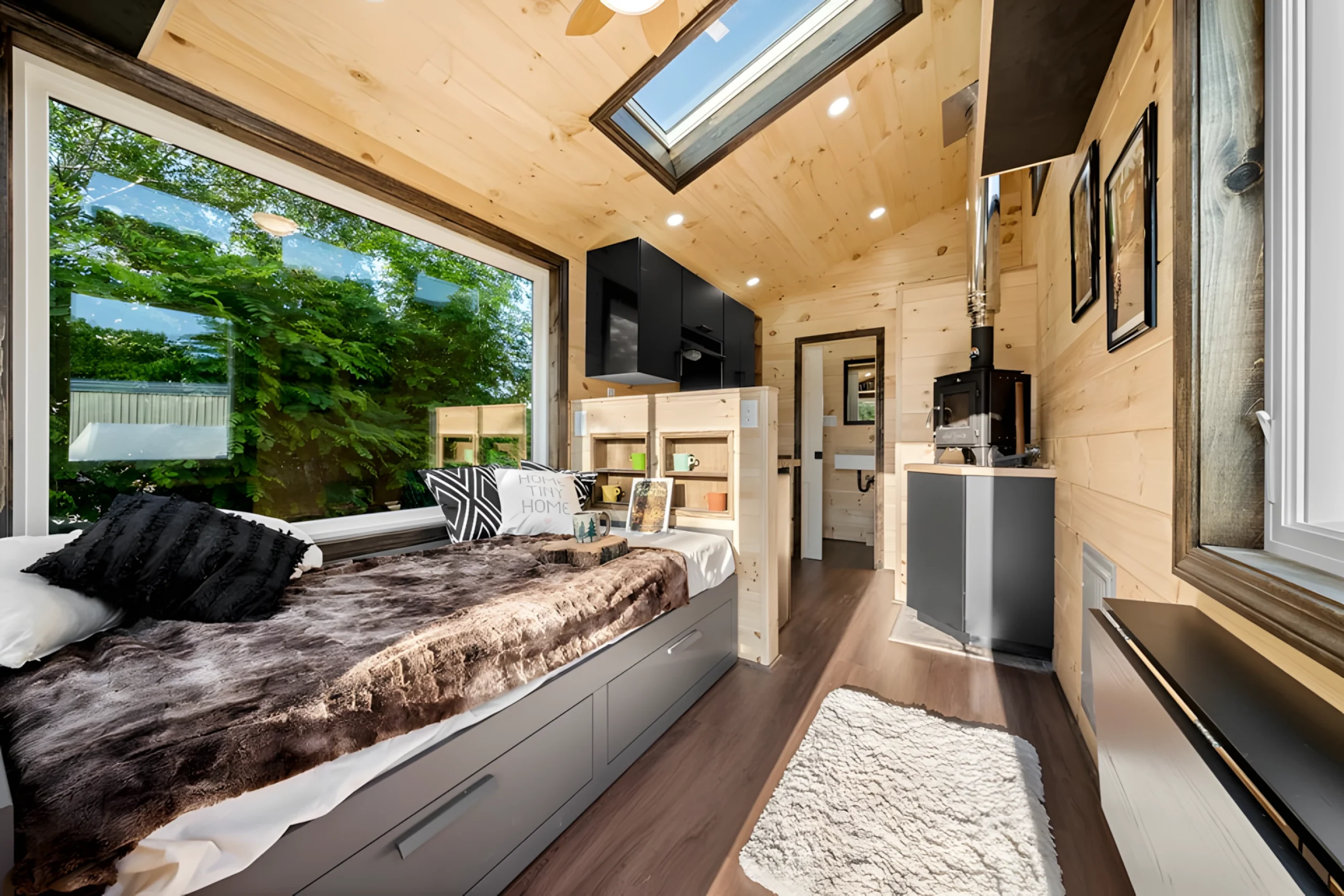 intérieur tiny house 14m2 The Little Lodge par Back Country Tiny Homes intérieur tiny house 14m2 The Little Lodge par Back Country Tiny Homes
