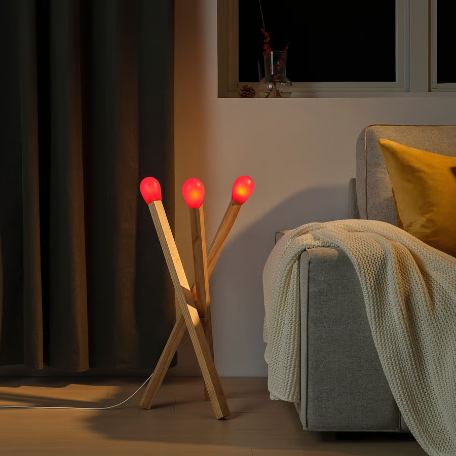 Lampe sur pied IKEA STRÅLA en forme d Lampe sur pied IKEA STRÅLA en forme d'allumettes