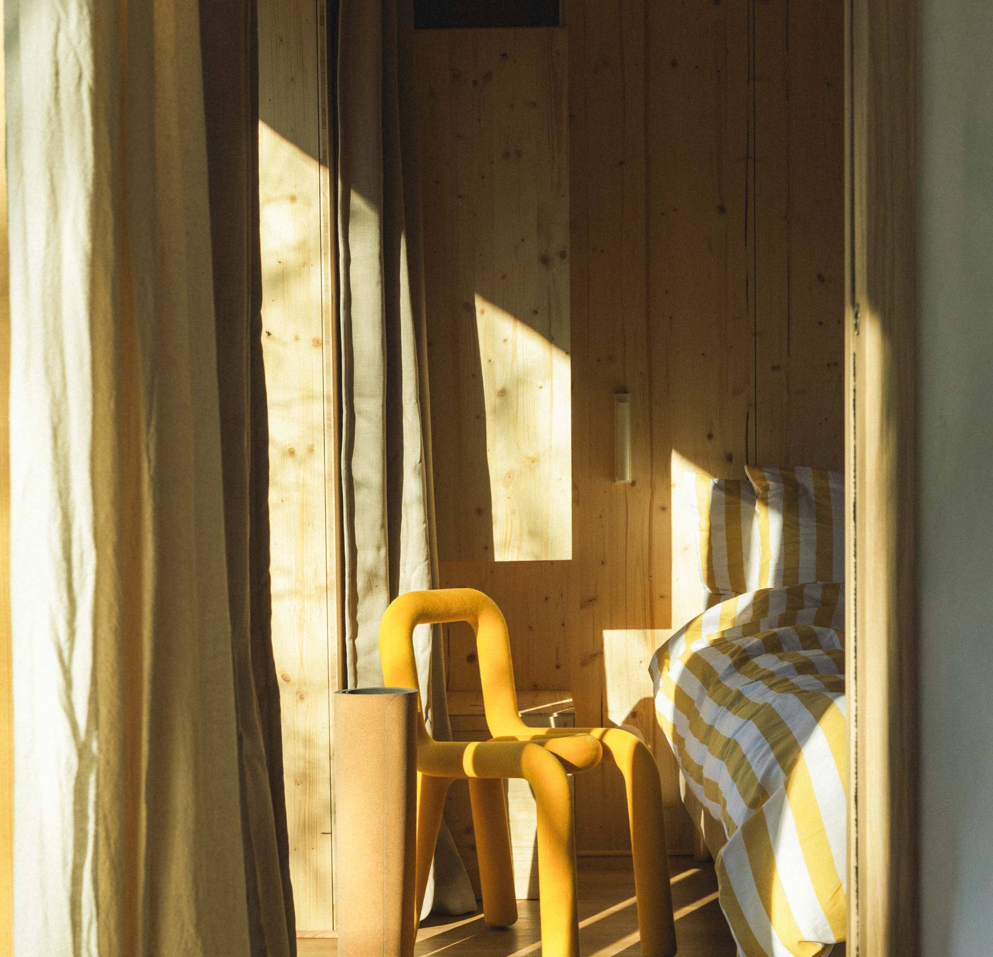 chambre petite maison en bois Bleu Bicoque chambre petite maison en bois Bleu Bicoque