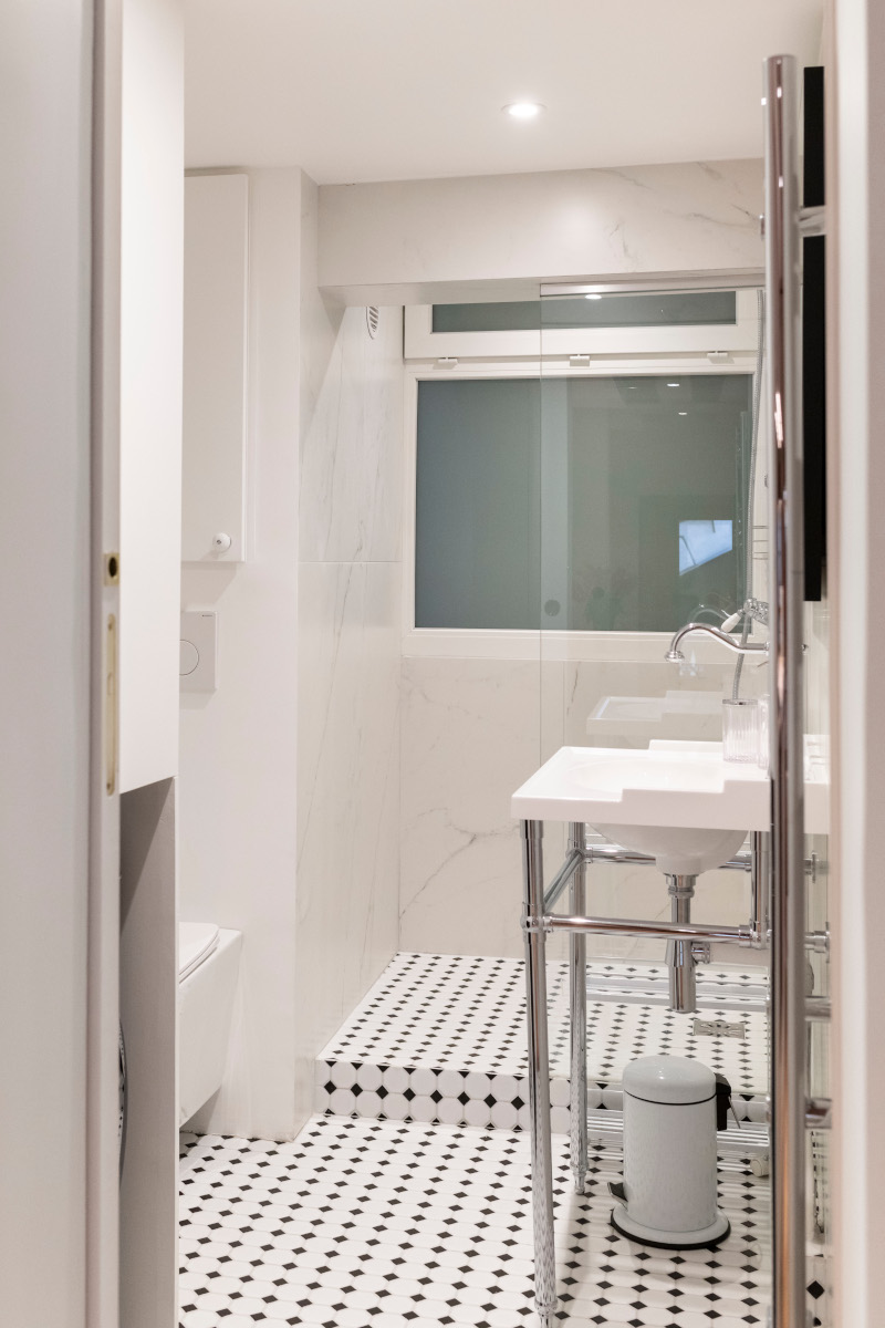 studio 22m2 Paris rénové par Little Worker photo après salle de bain studio 22m2 Paris rénové par Little Worker photo après salle de bain
