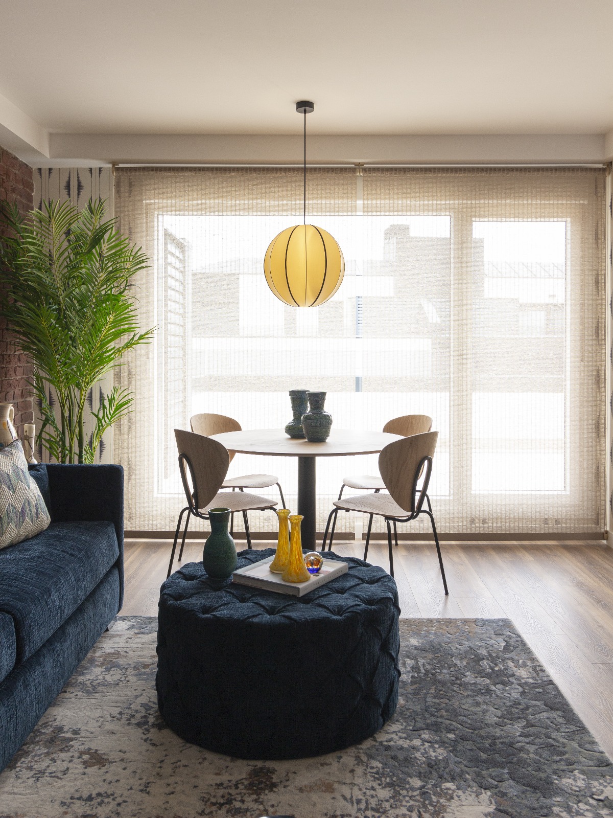 salle à manger et salon appartement contemporain