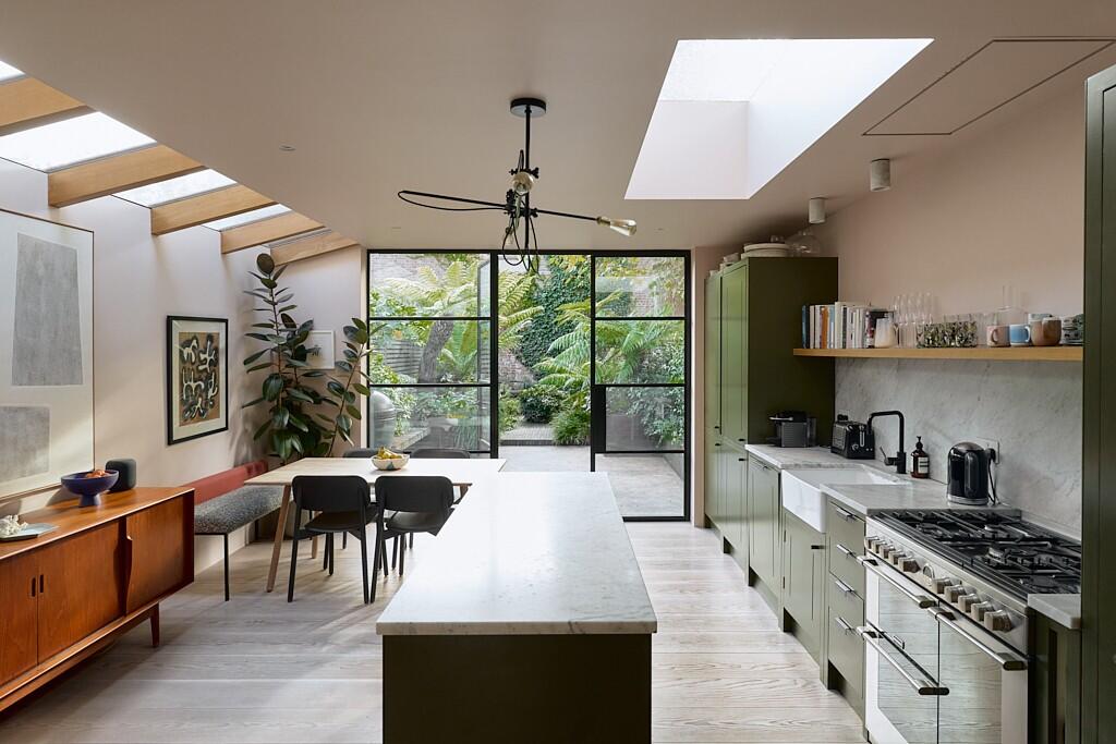 cuisine avec fenêtre verrière décoration contemporaine cuisine avec fenêtre verrière décoration contemporaine