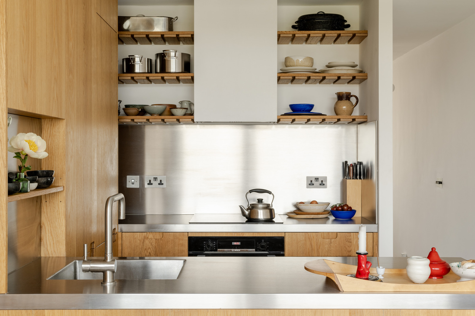 cuisine bois design appartement 83m2 The Barbican Londres décoration contemporaine cuisine bois design appartement 83m2 The Barbican Londres décoration contemporaine