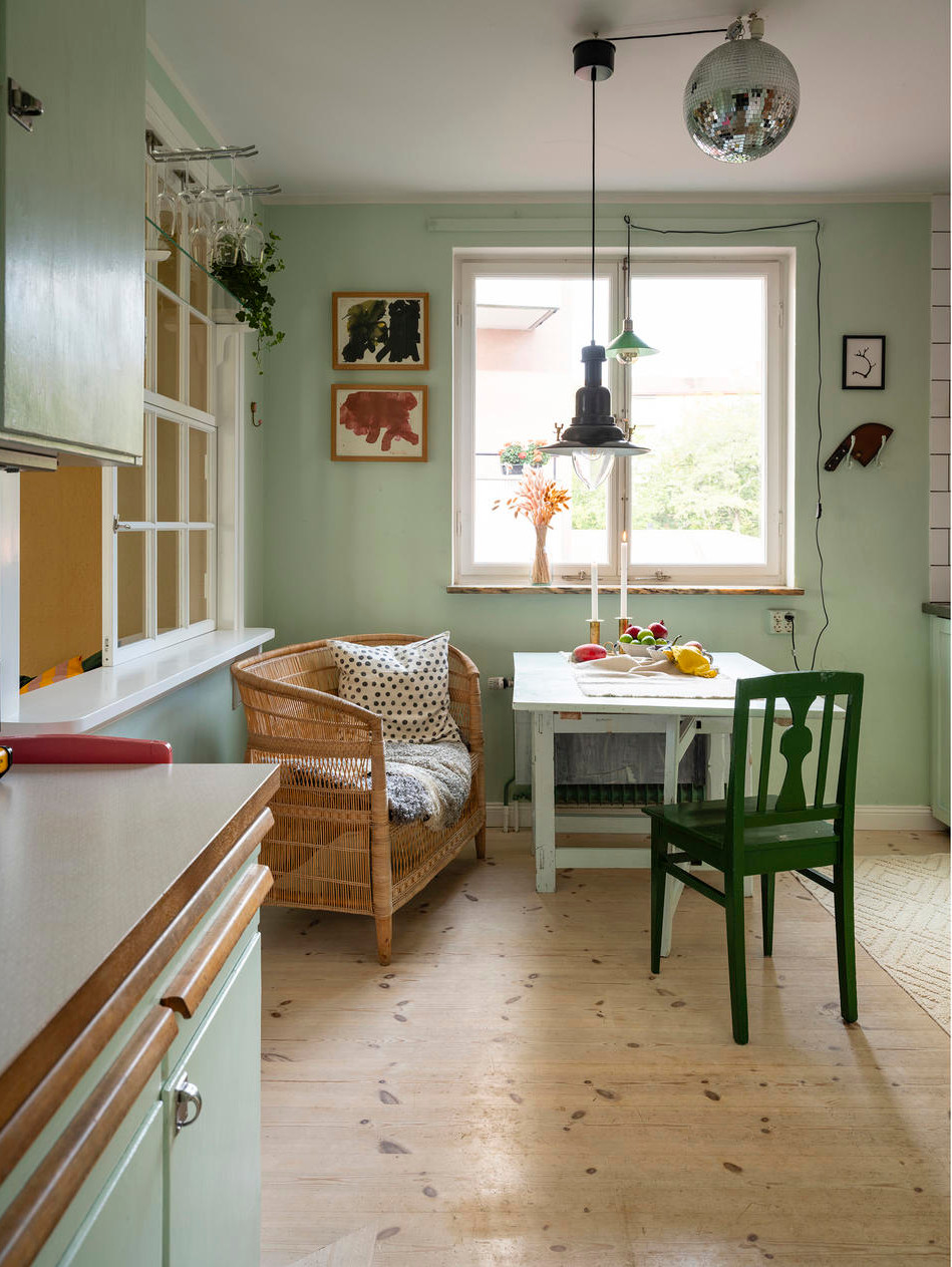 cuisine verte décoration vintage avec espace repas cuisine verte décoration vintage avec espace repas